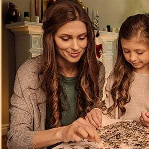 Fotopuzzle für den Weihnachtsabend? Oder doch gemeinsam singen? – eine kleine Umfrage mit Augenzwinkern…